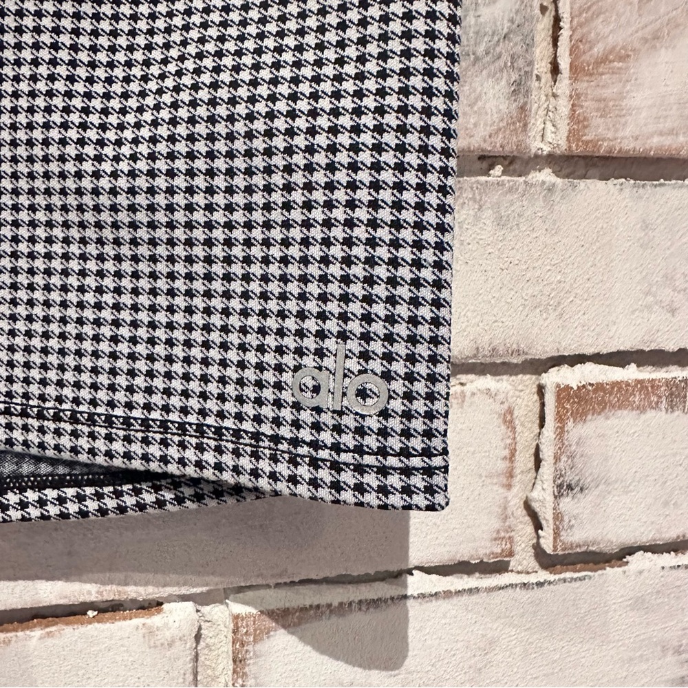 Alo Yoga Houndstooth Bike Shorts black white - Picture 2 of 4